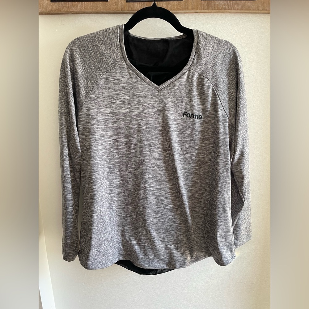 Forme Gray Long Sleeve Women's Top